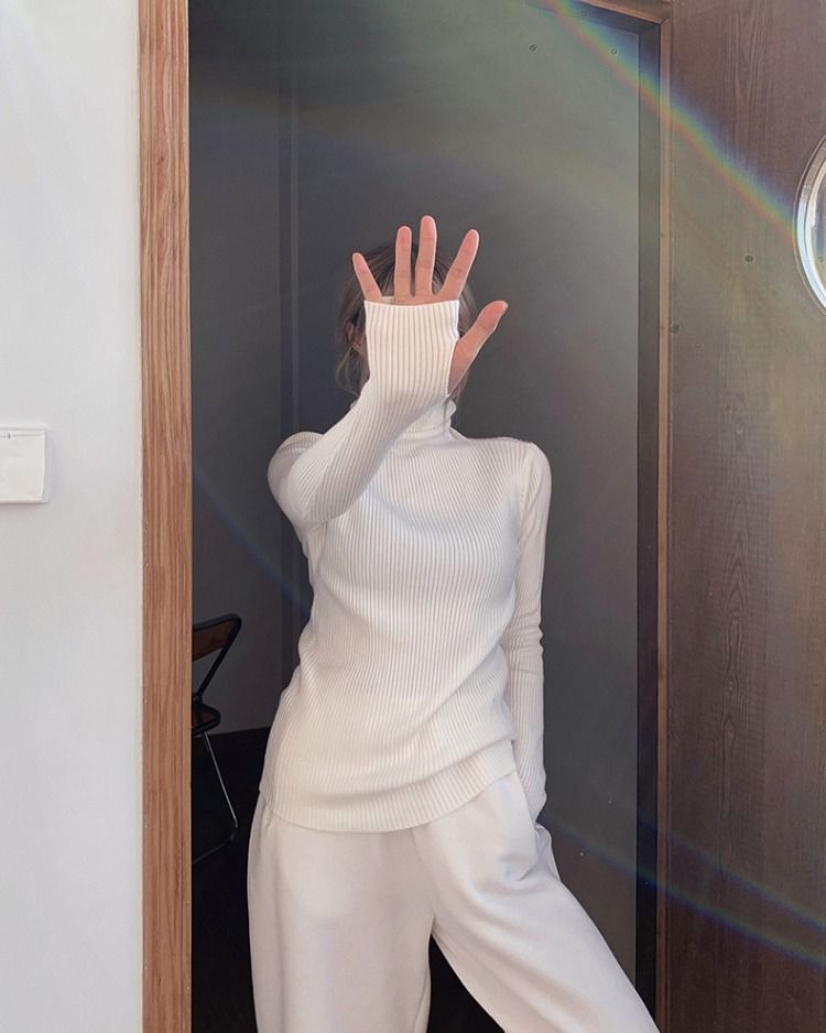 Alice Turtleneck Sweater | Zenda