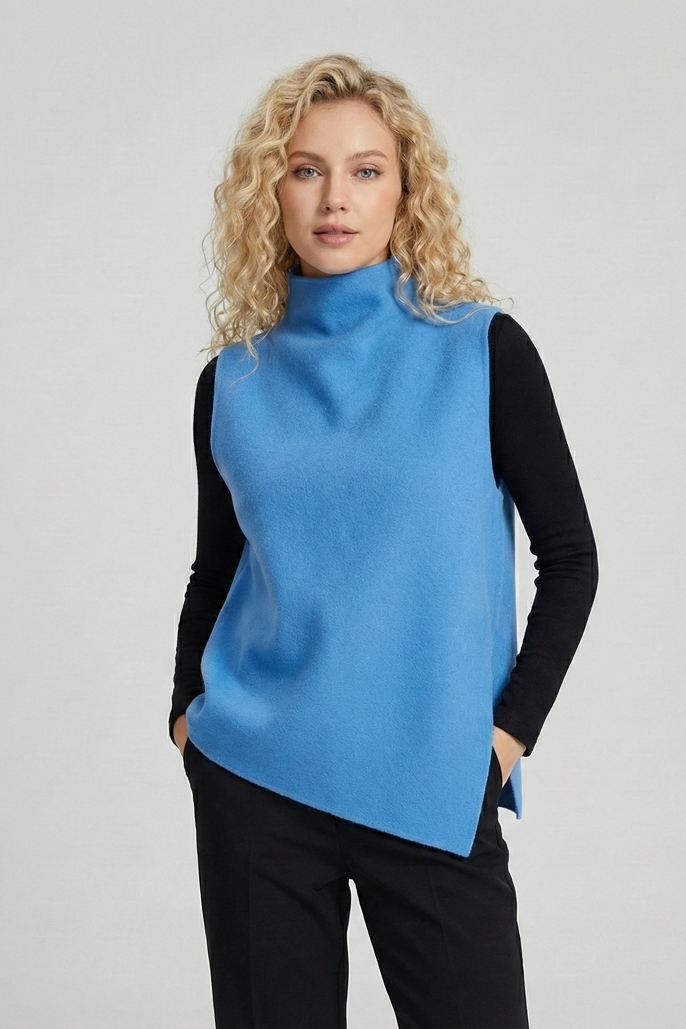 Turtleneck Vest | Zenda