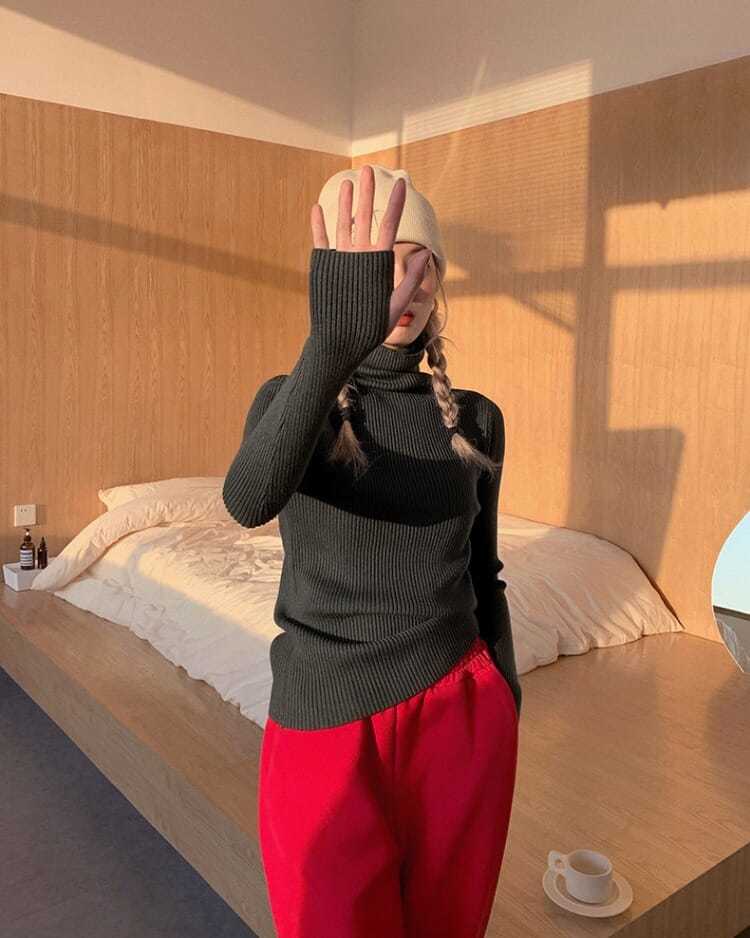 Alice Turtleneck Sweater | Zenda